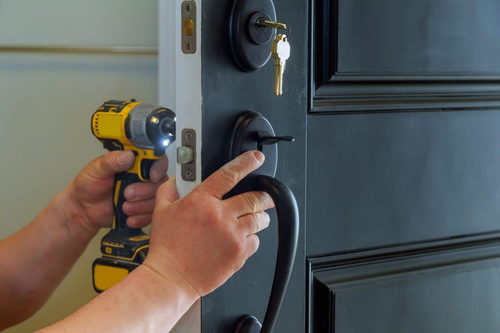 Should you change the locks between tenants? Link Living